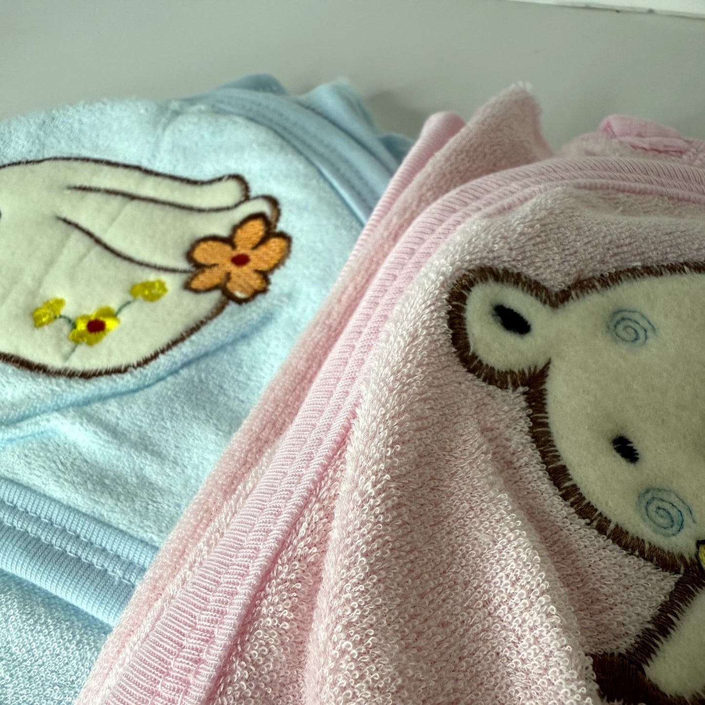 Pack of 2 Adorable Hooded Baby Wrapping Towels